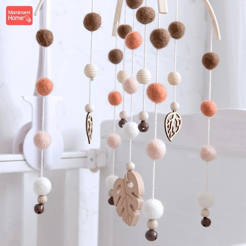 1Pc Baby Wooden Teether Bed Bell Beech Rodent Pendant Wool Ball Rattle Kids Room Bed Hanging Decor Newborn Educational Toy Gifts