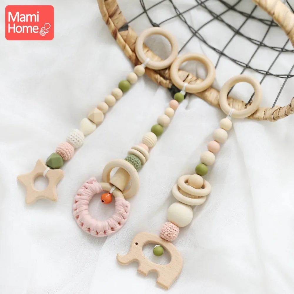 Mamihome 1set Wooden Teether Baby Gym Play Accessories Wood Ring Animals Pendant Food Grade Wood Teething Toy Photography props